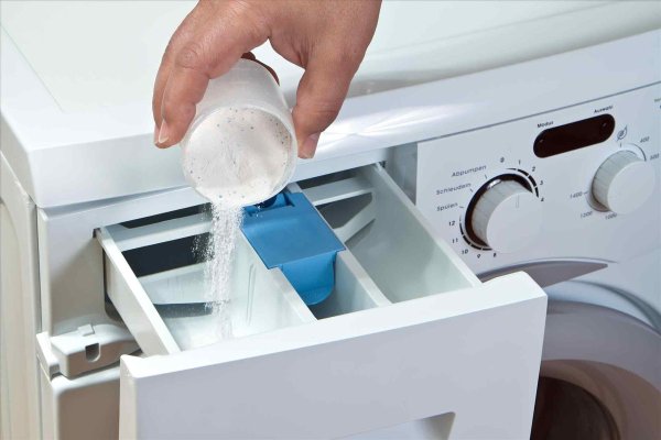 Куда правильно засыпать порошок в стиральную машину?